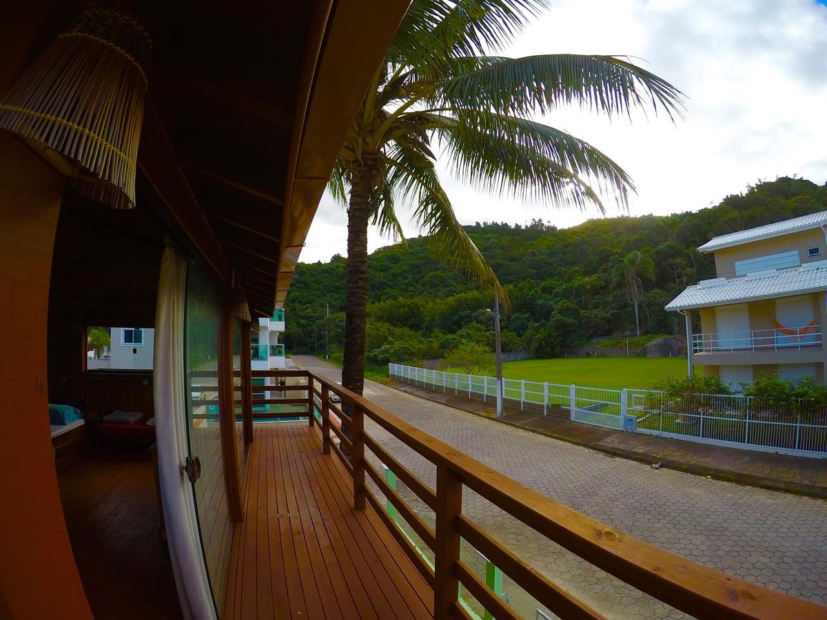 Bangalô com vista para o mar. Governador Celso Ramos Exterior foto